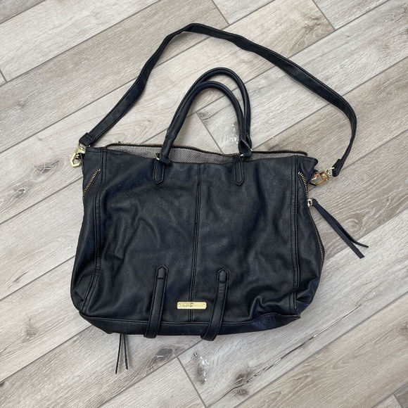 Steve Madden Black and Gold Zipper Large Purse - Picture 1 of 12